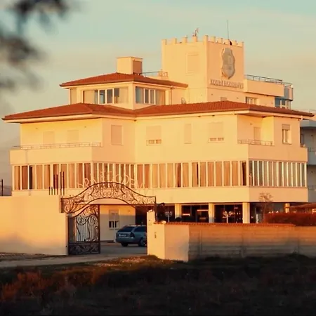 Kodra E Godenve Resort *