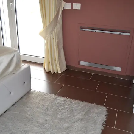 Kodra E Godenve Resort Vile-Ballaj