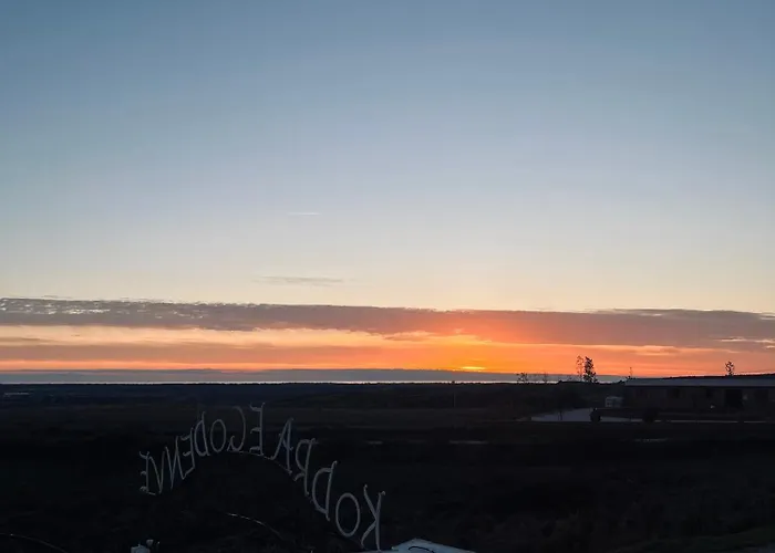 度假村 Kodra E Godenve *