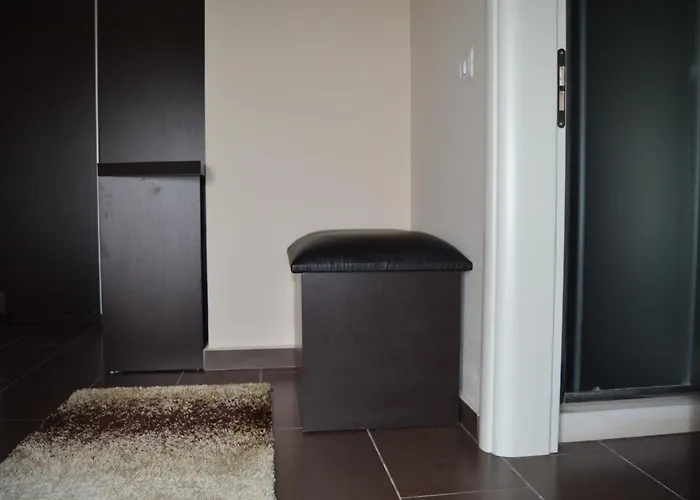 Kodra E Godenve Resort *